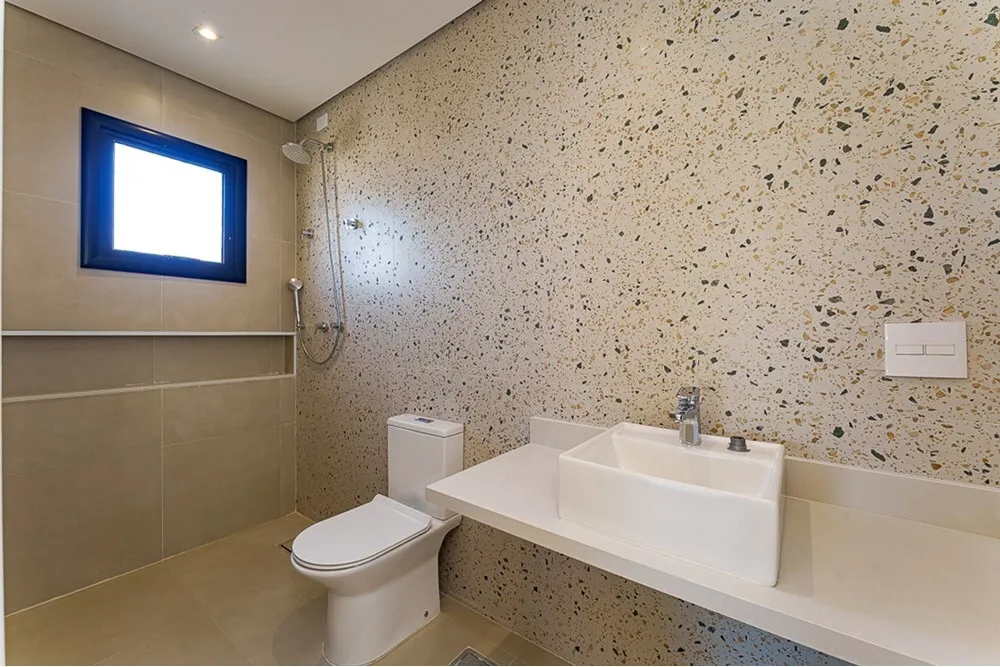 SPIADG 729 601371005-19 - REMAX Boutique Exclusividades