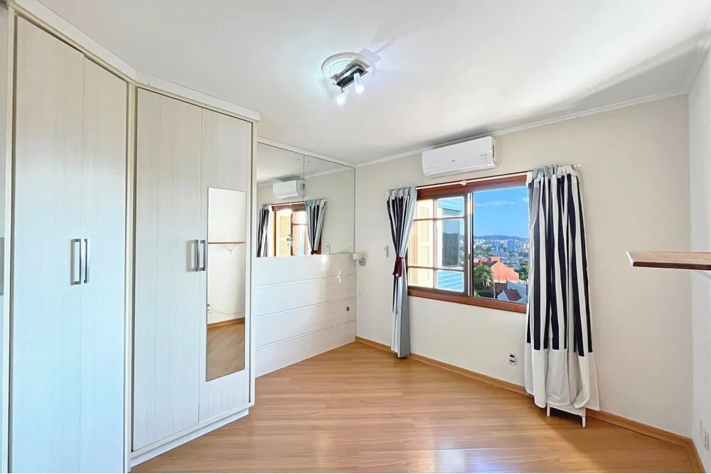 CJ 1201 Apto 610191043-14 - REMAX Casa Sul Exclusividades