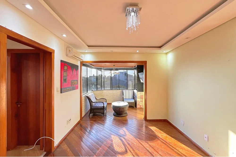 CJ 1201 Apto 610191043-14 - REMAX Casa Sul Exclusividades