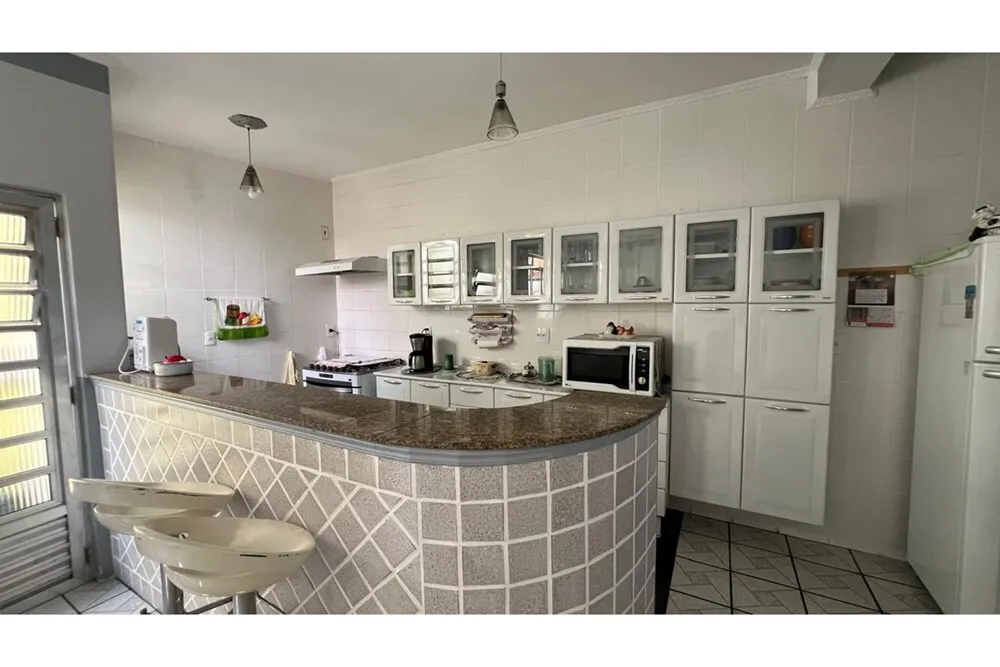 VYCIB 81 601261002-223 - REMAX Terra Exclusividades