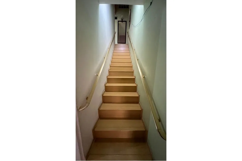 VYCIB 81 601261002-223 - REMAX Terra Exclusividades