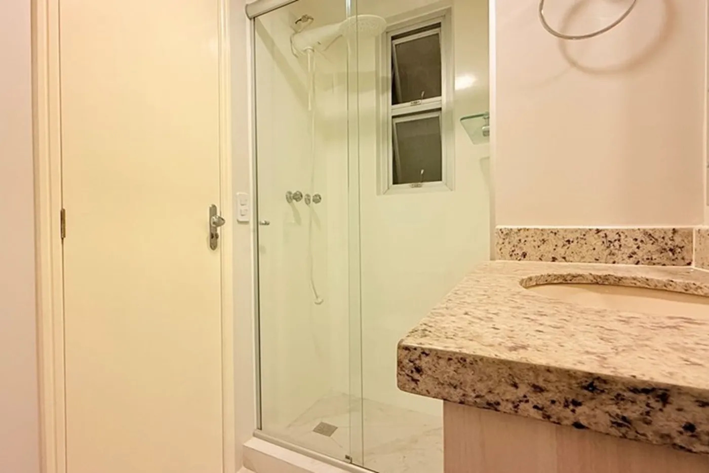 CHDDC 1667 Apto 610101004-49 - REMAX Tri Exclusividades