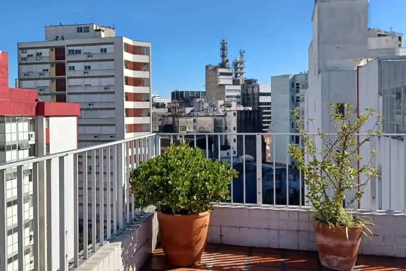 CHDDC 1667 Apto 610101004-49 - REMAX Tri Exclusividades