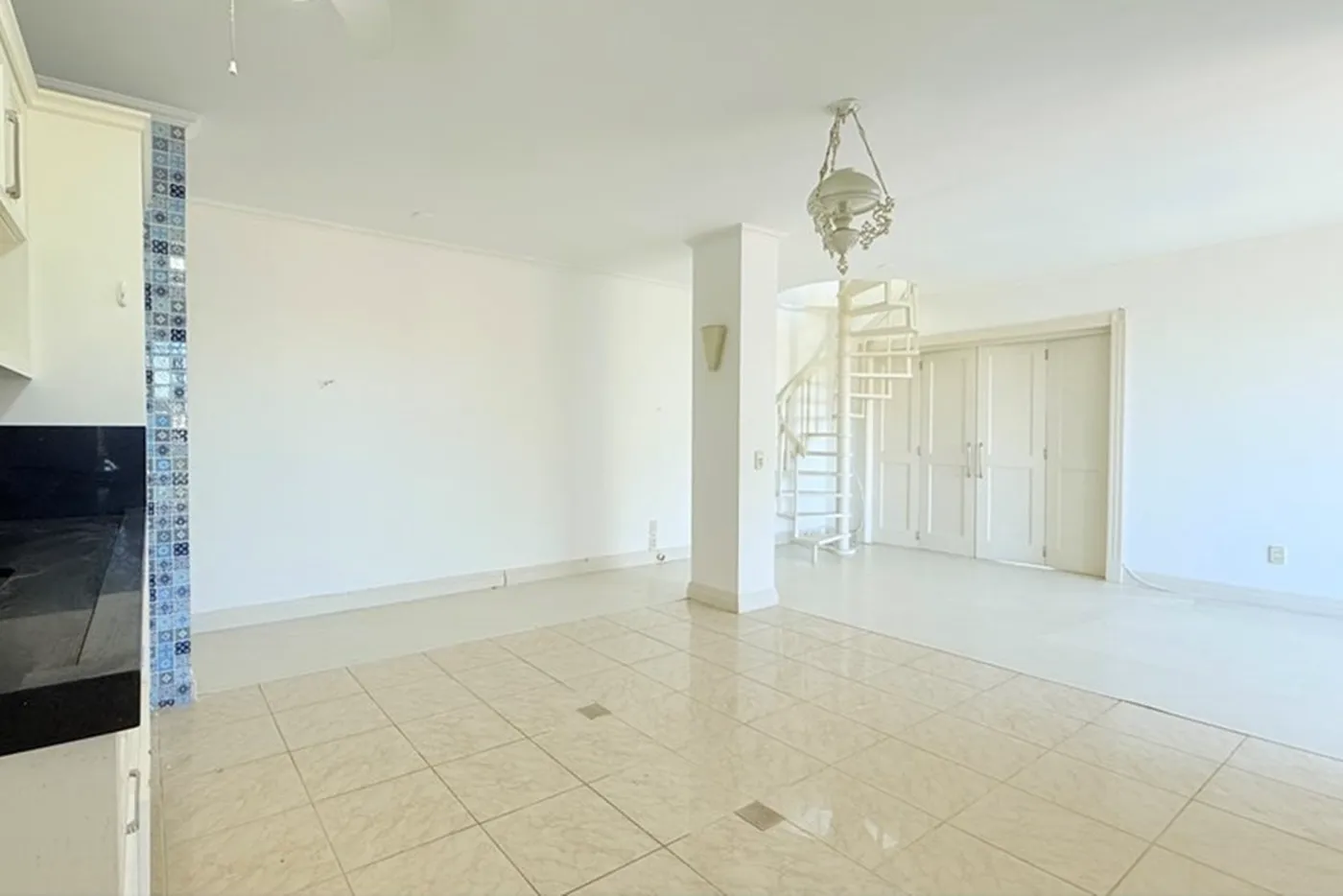 TCDN 200 Apto 610291007-39 - REMAX Capital Park Exclusividades
