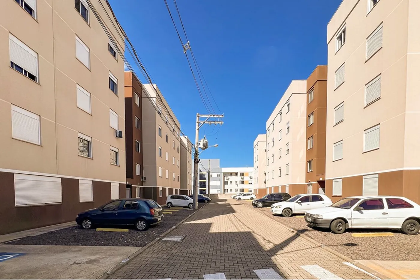 OQ 21 Apto 612651033-66 - REMAX Pillares Exclusividades