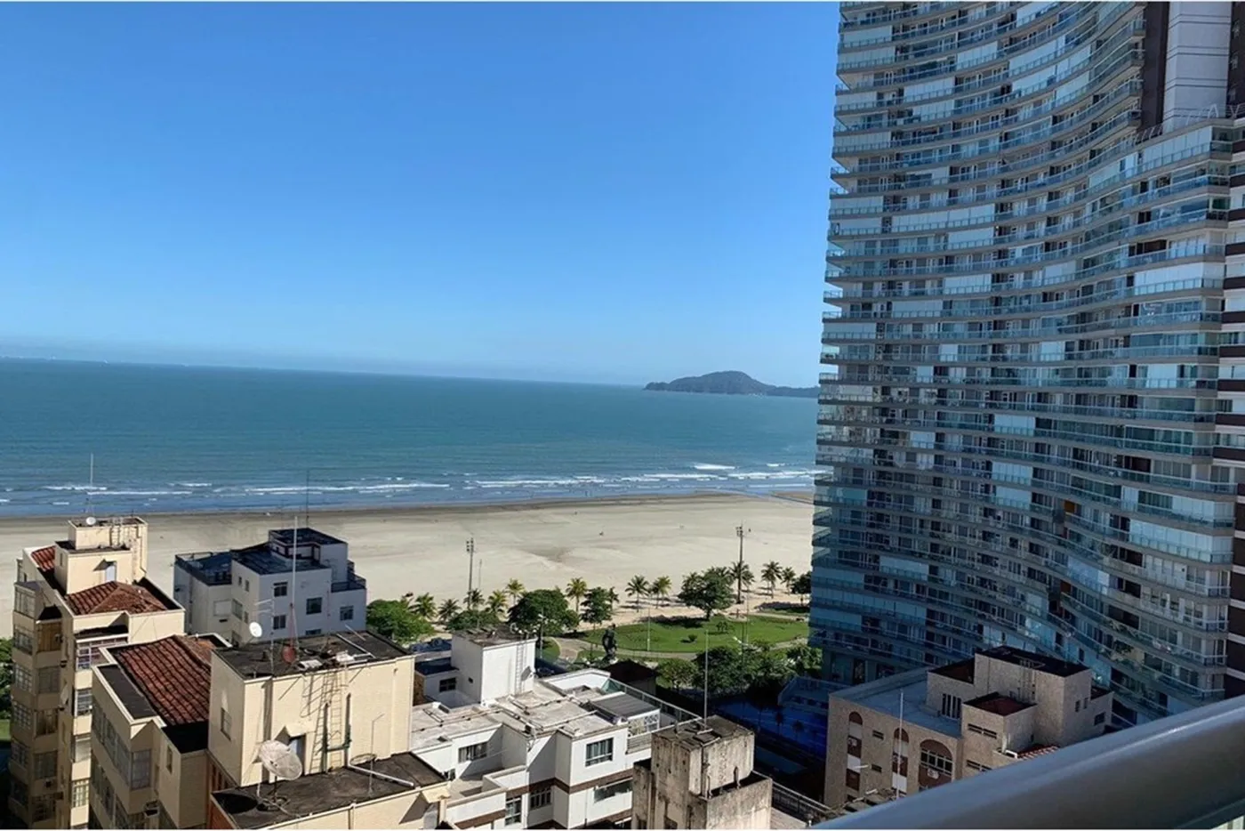 PMFP 247 Apto 601131017-42 - REMAX Ares Exclusividades