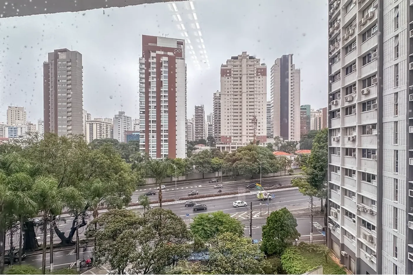 VME 515 Sala 601371031-52 - REMAX Boutique Exclusividades