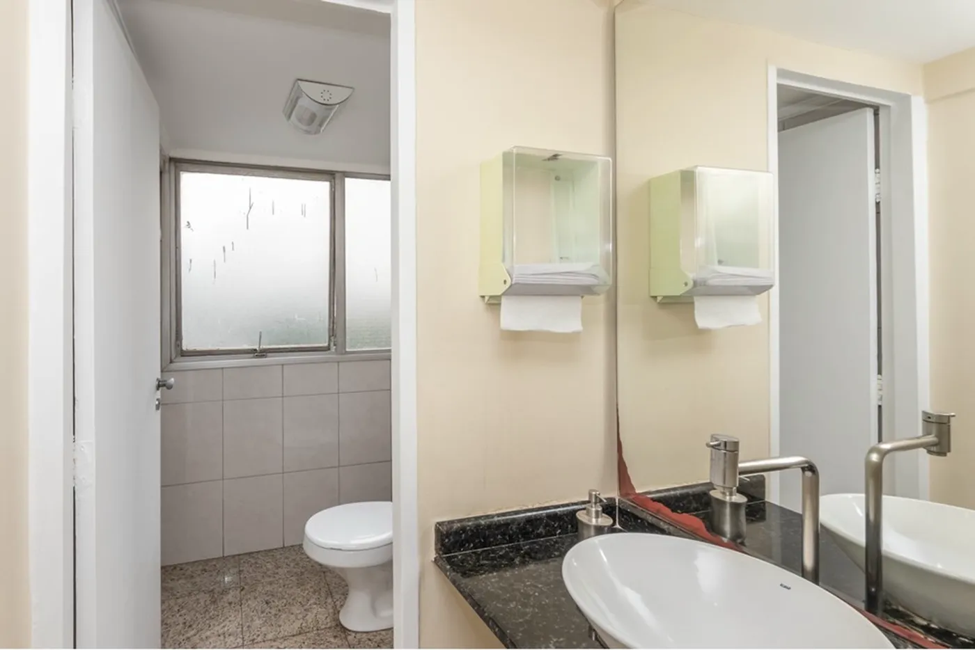 VME 515 Sala 601371031-52 - REMAX Boutique Exclusividades