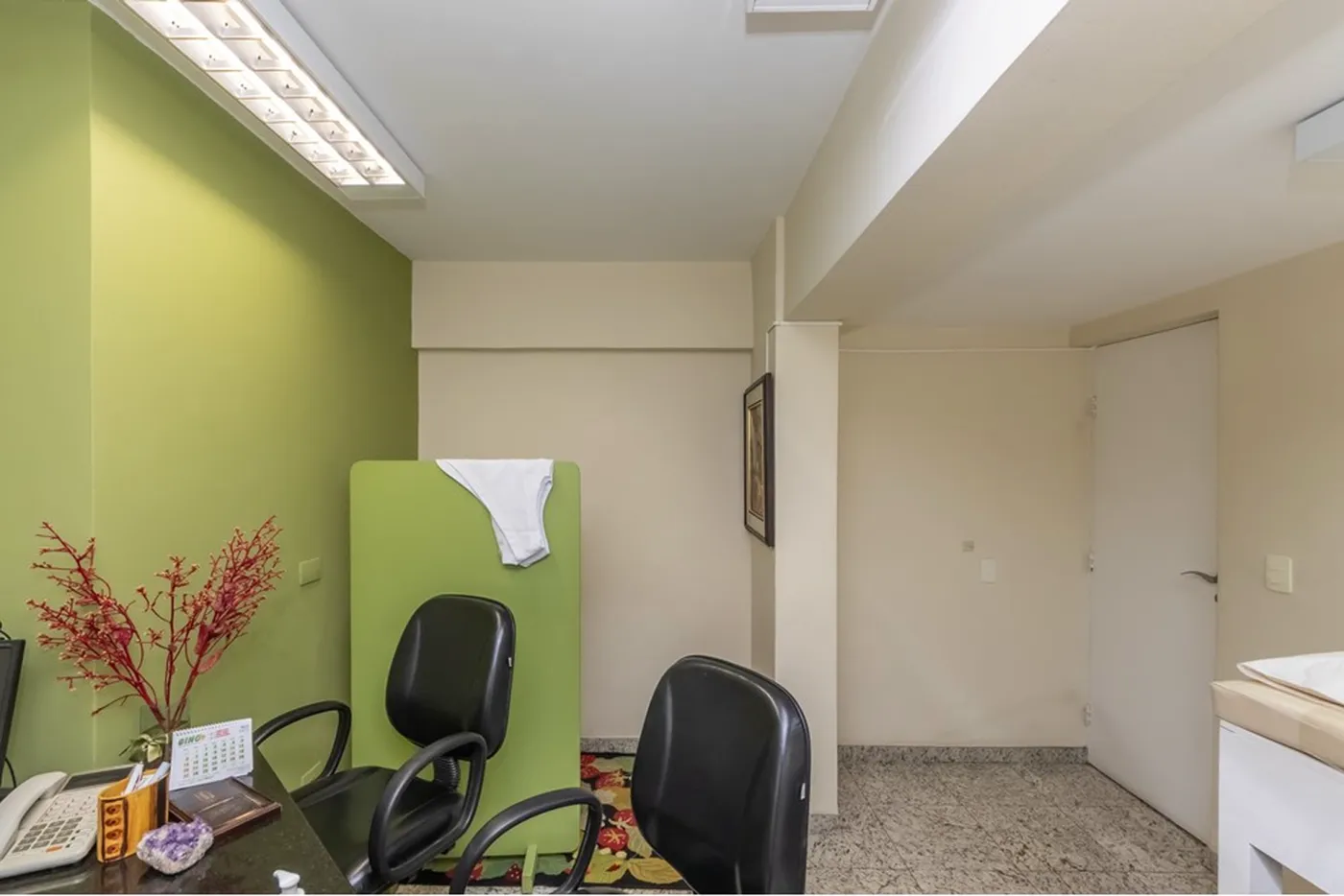 VME 515 Sala 601371031-52 - REMAX Boutique Exclusividades