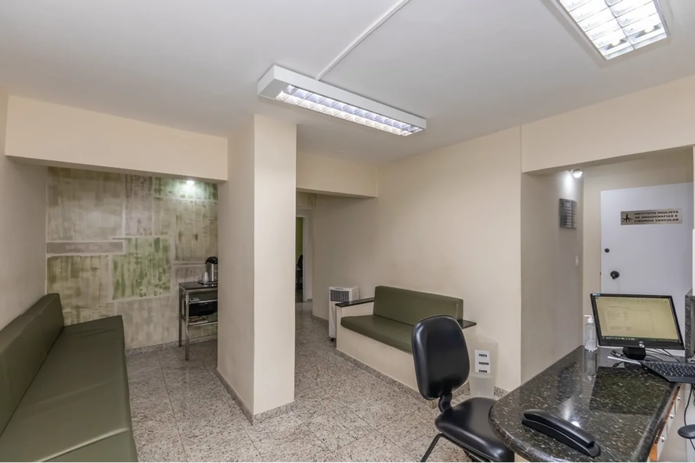 VME 515 Sala 601371031-52 - REMAX Boutique Exclusividades