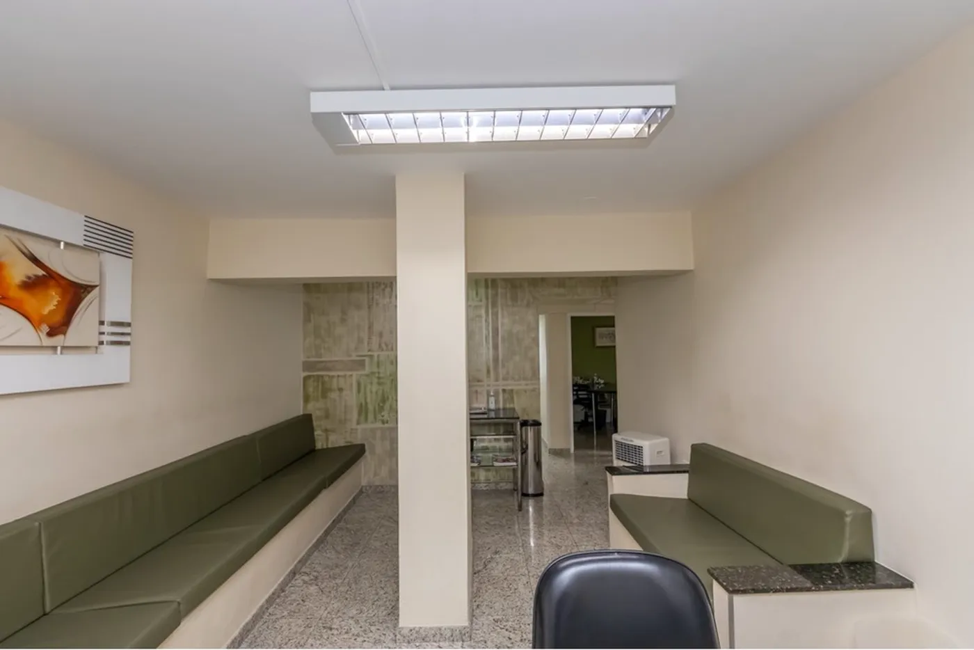 VME 515 Sala 601371031-52 - REMAX Boutique Exclusividades