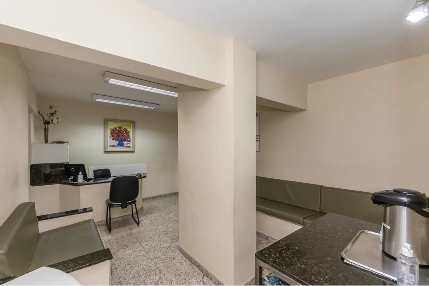 VME 515 Sala 601371031-52 - REMAX Boutique Exclusividades