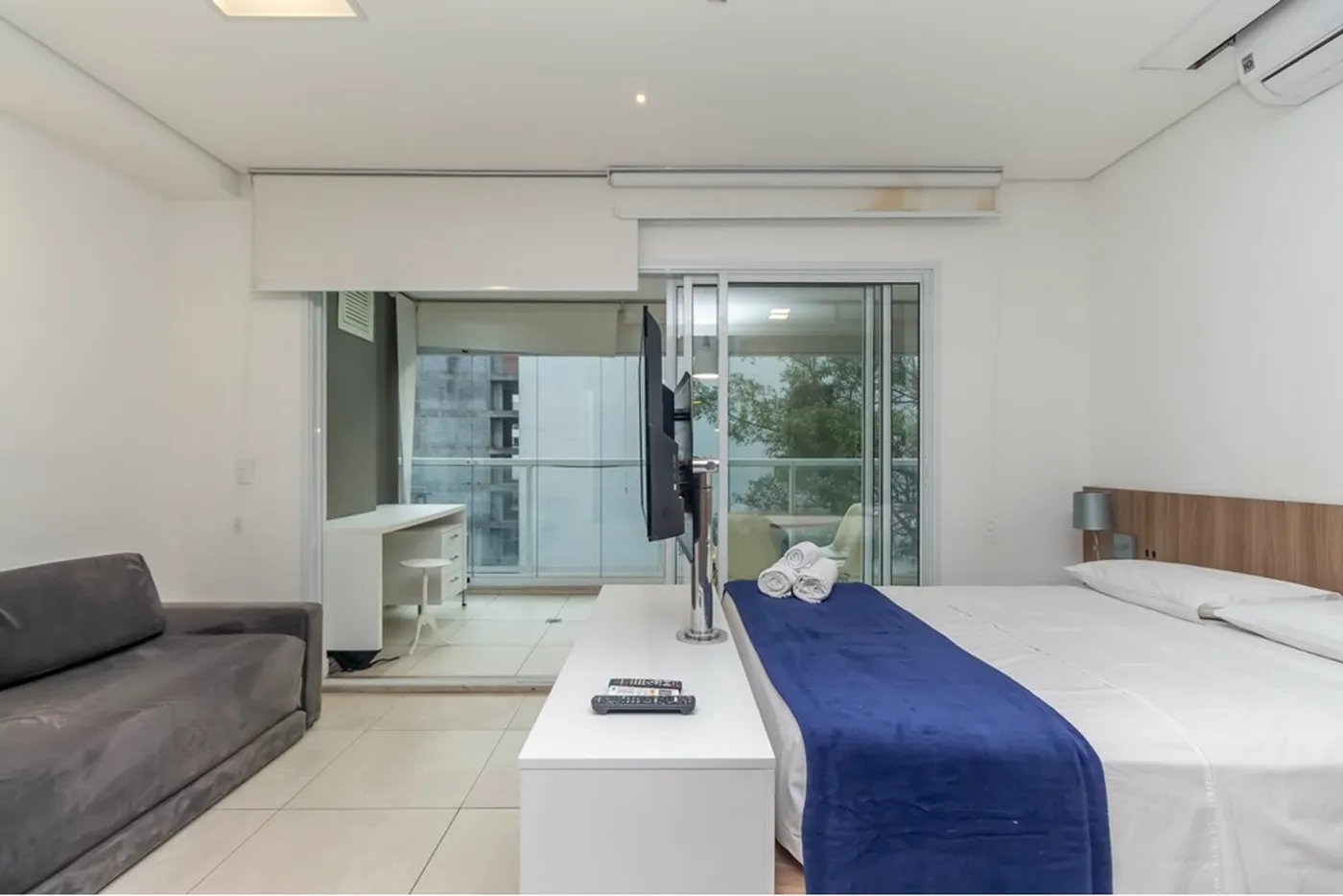 CA 901 Apto 601081062-42 - REMAX Lepex Exclusividades