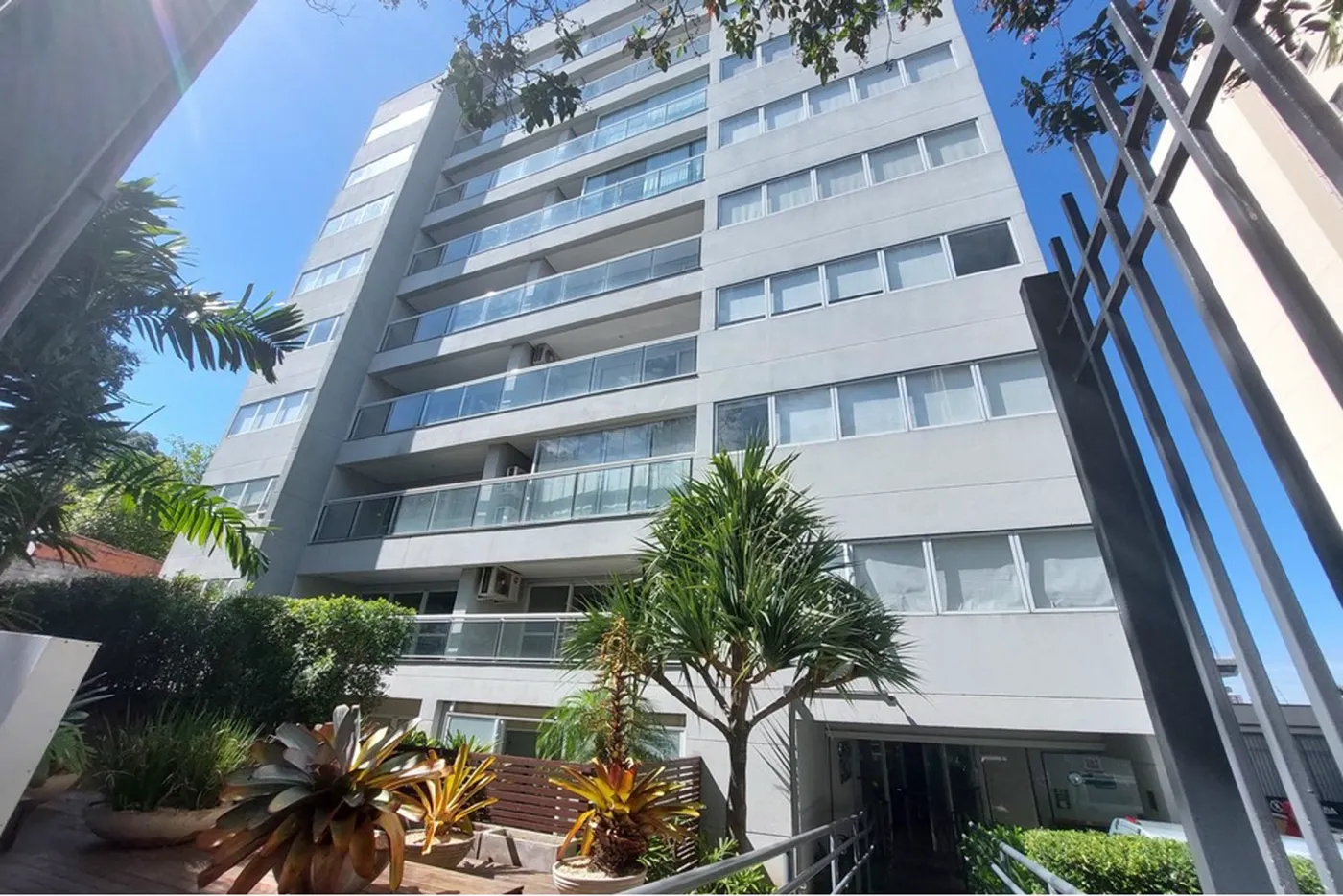 JODG 99 Sala 602161018-7 - REMAX Meraki Exclusividades