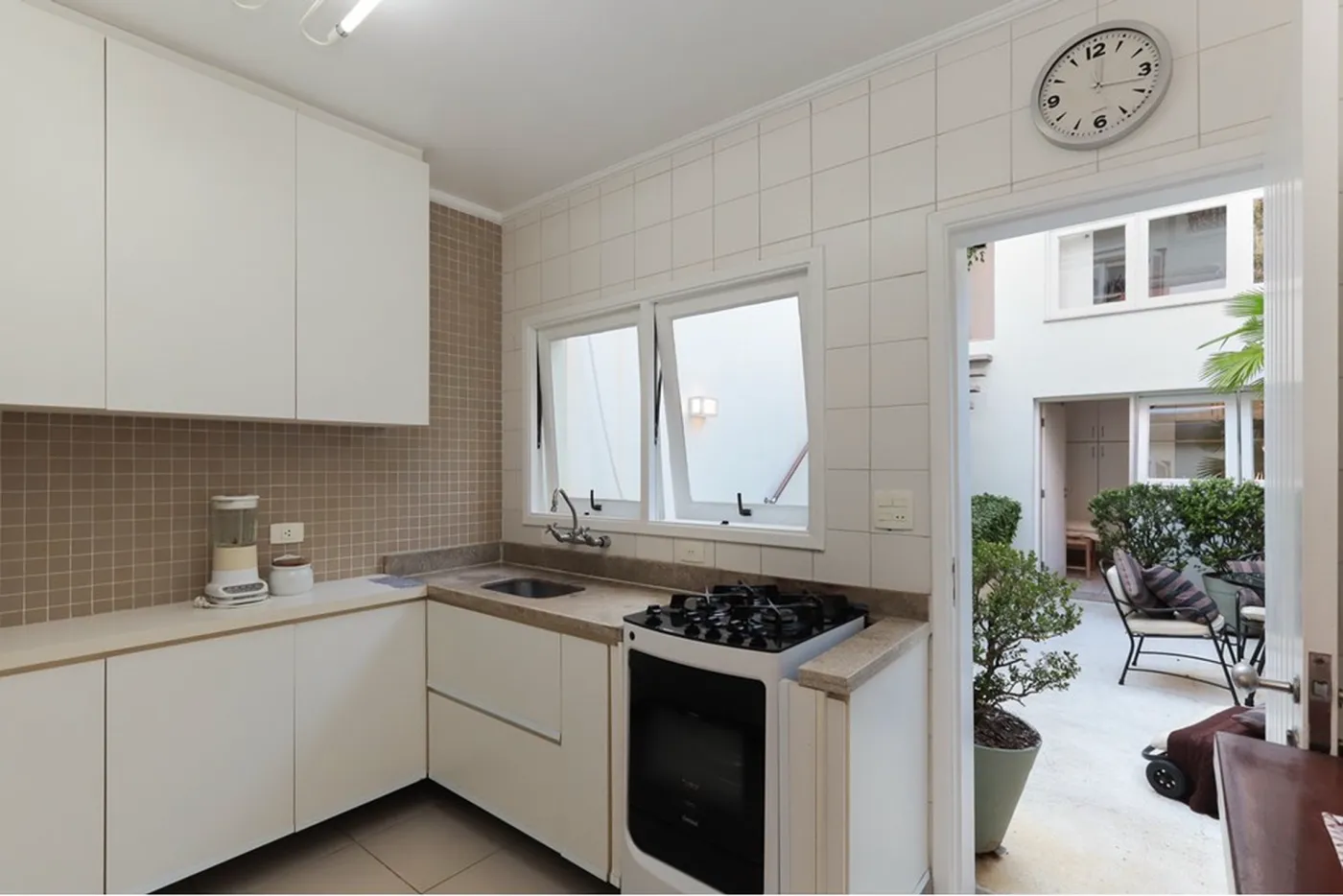 CBCOS 97 601401041-14 - REMAX Paradisus Exclusividades