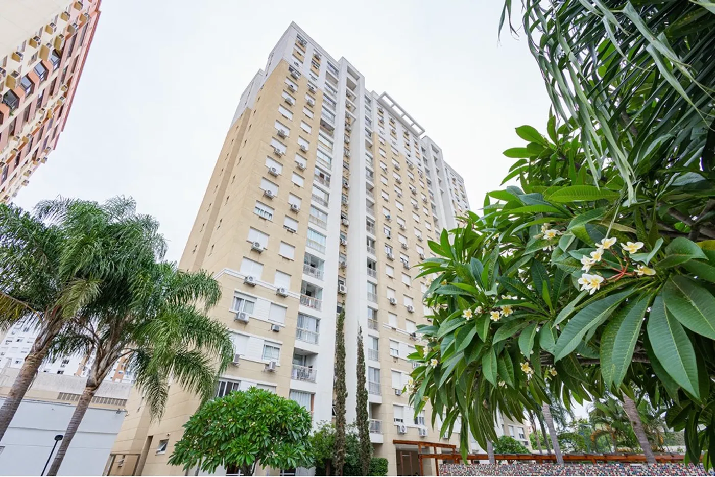 VIBM 100 Apto 612521003-260 - REMAX Place Exclusividades