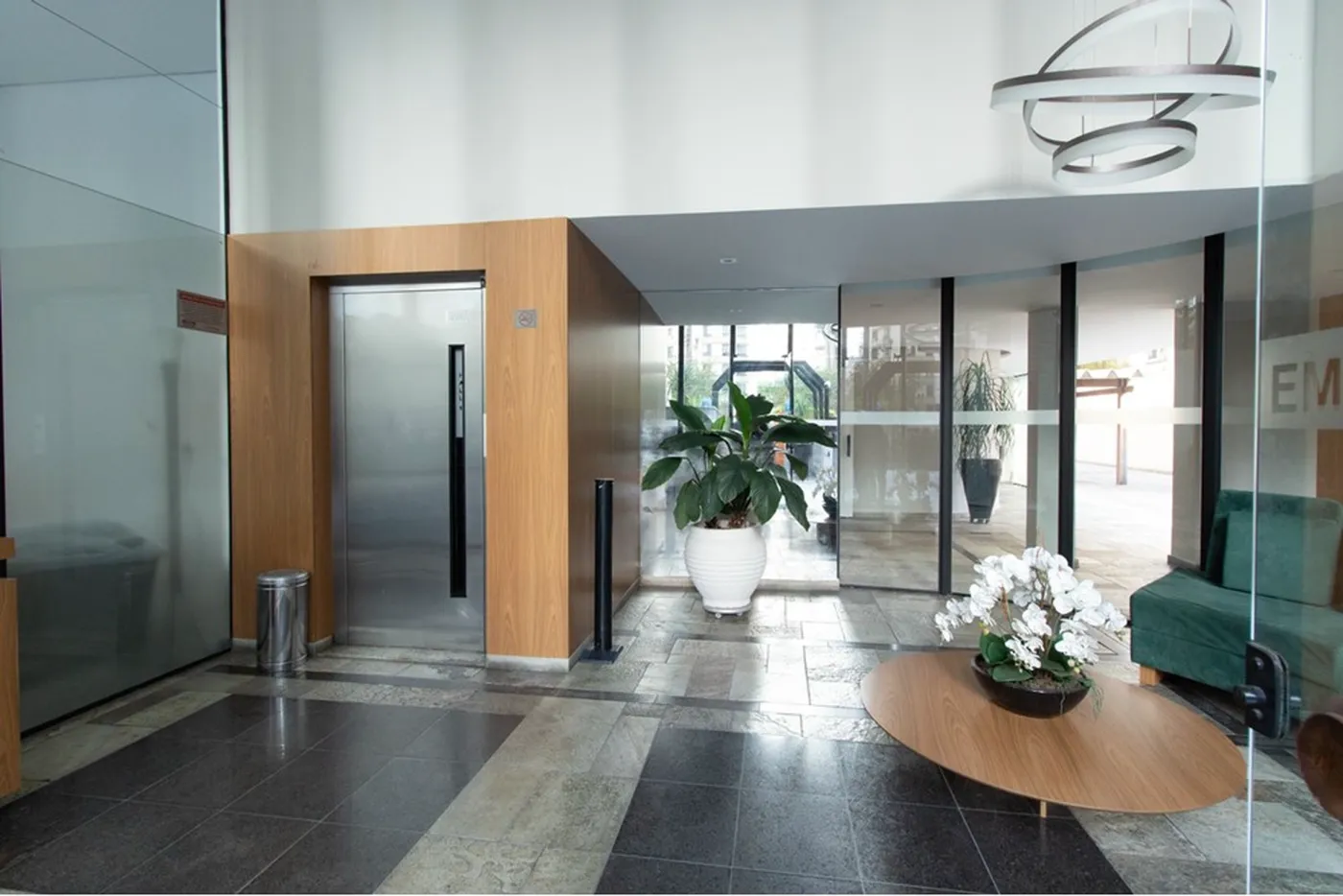 MC 943 Apto 601971047-7 - REMAX Empire Exclusividades