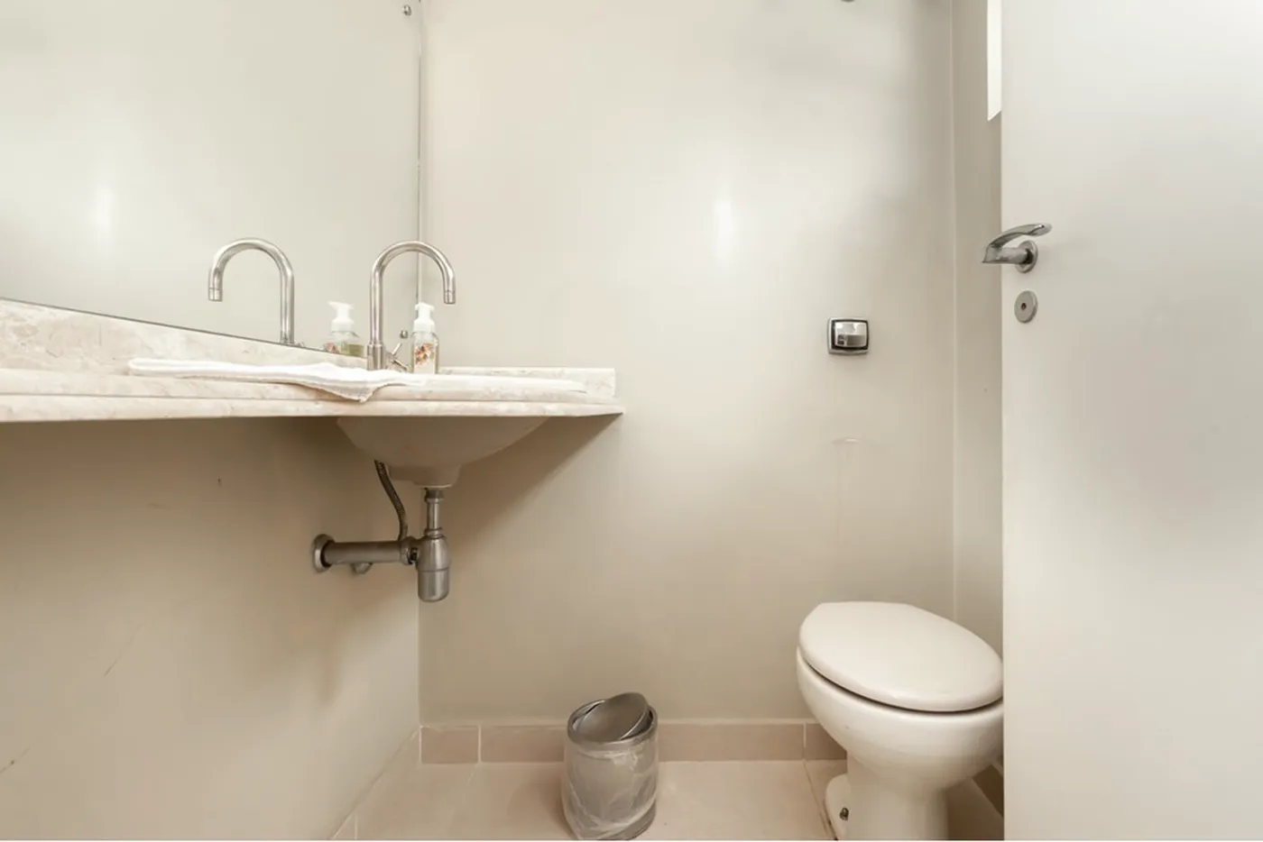 SCCB 1042 Apto 630331091-17 - REMAX Comunità Exclusividades