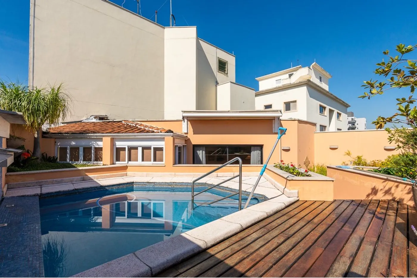 IDJ 1369 Apto 601971075-10 - REMAX Empire Exclusividades