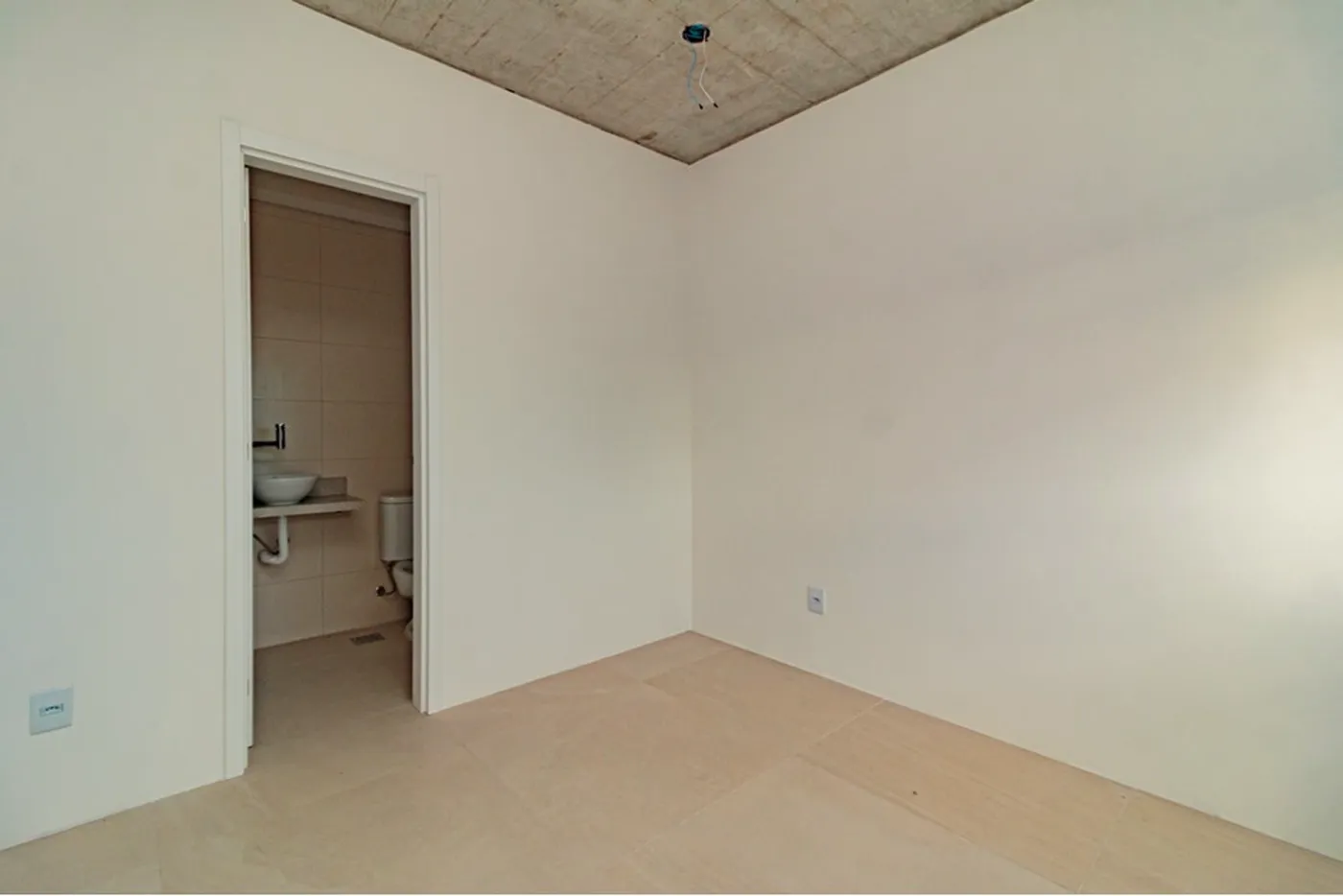 FJB 187 Apto 612491036-25 - REMAX Trend Exclusividades
