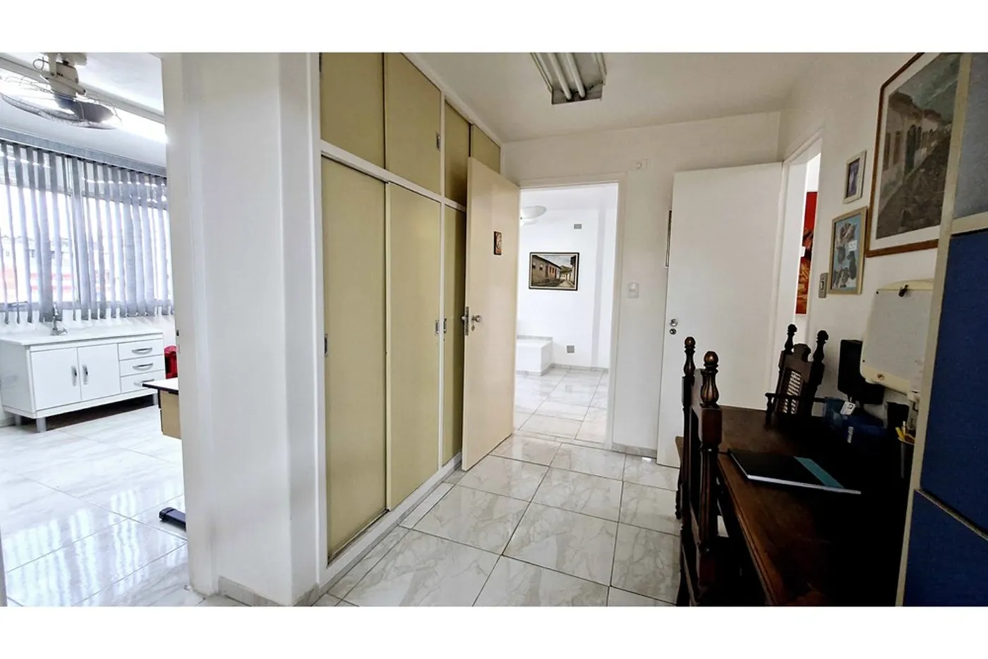 CFC 1212 Sala 601361040-137 - REMAX Trio Exclusividades