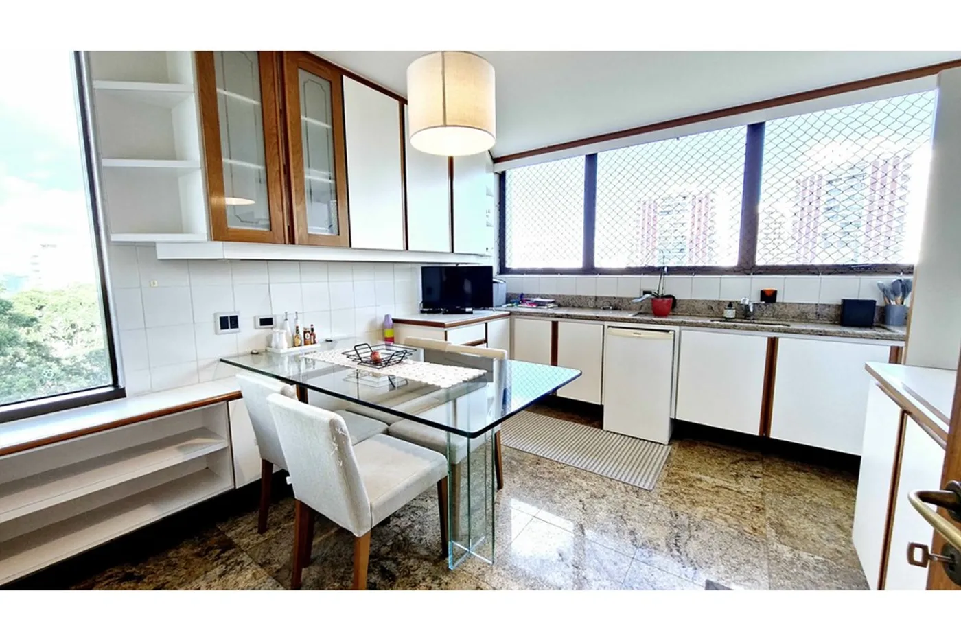 MC 226 Apto 601361044-43 - REMAX Trio Exclusividades