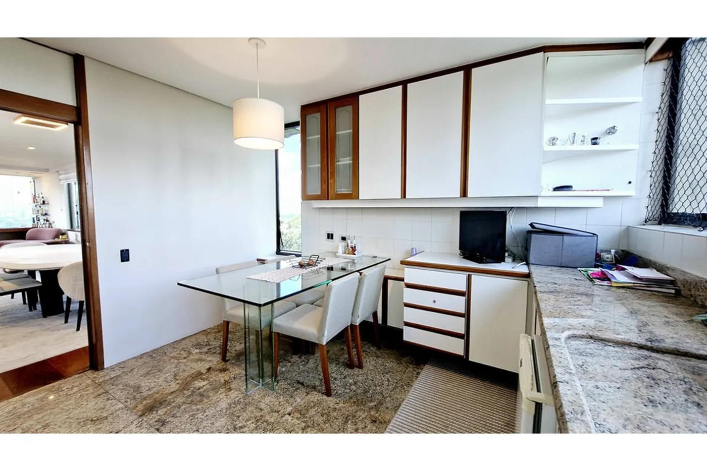 MC 226 Apto 601361044-43 - REMAX Trio Exclusividades