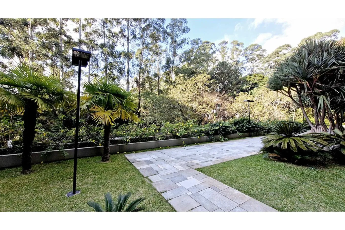 MC 226 Apto 601361044-43 - REMAX Trio Exclusividades