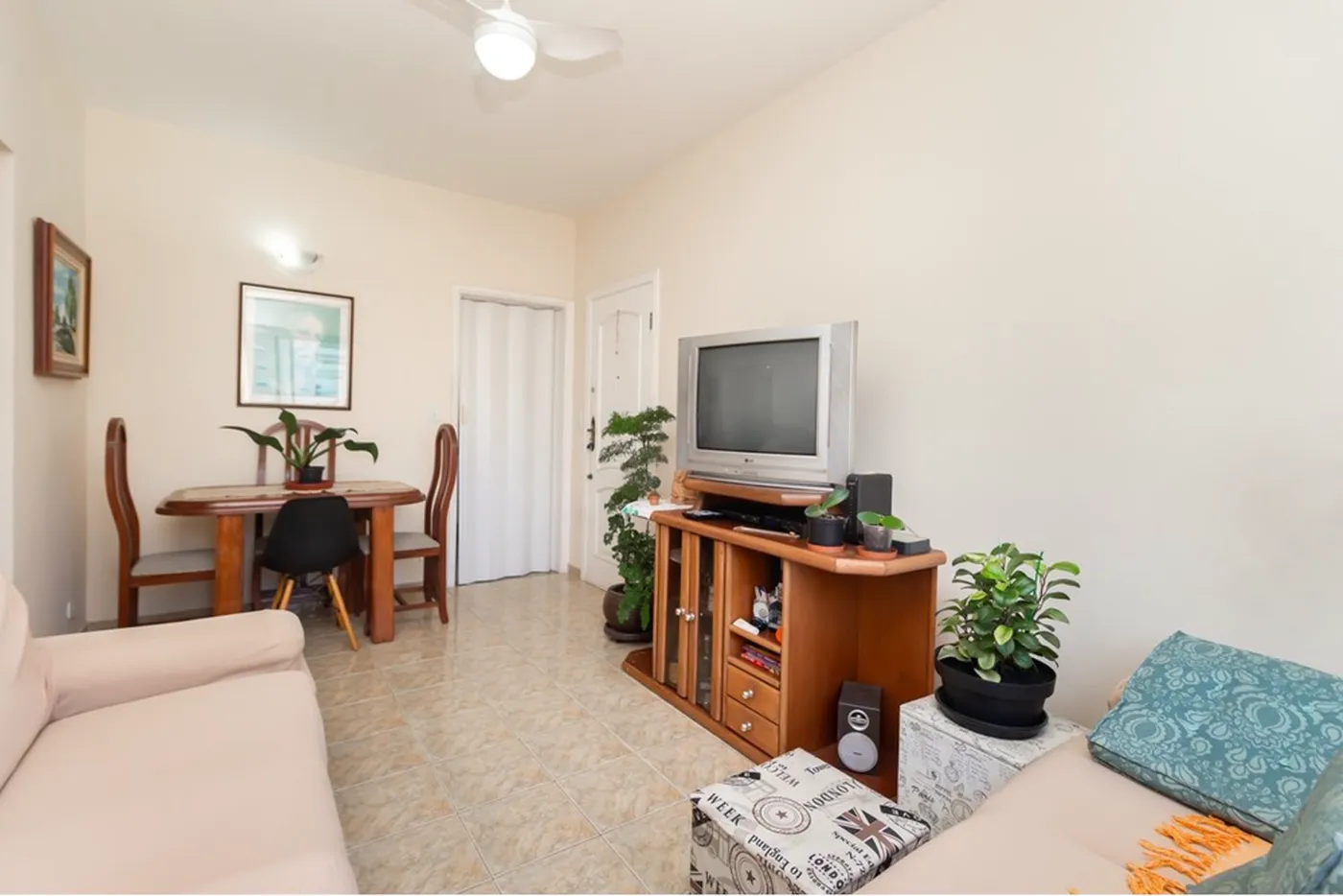 SGCS 272 Apto 602031002-107 - REMAX Classique Exclusividades
