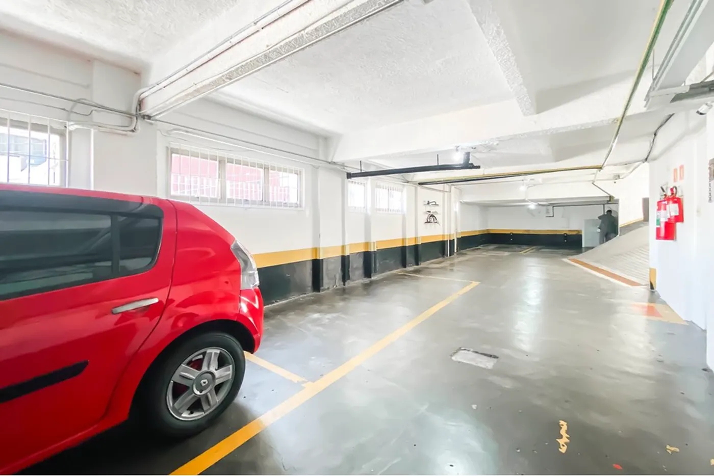 SGCS 272 Apto 602031002-107 - REMAX Classique Exclusividades