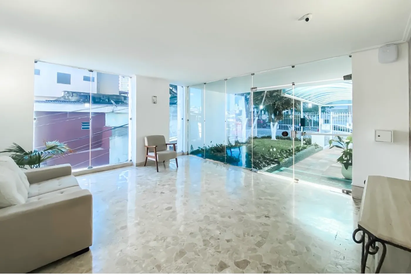 SGCS 272 Apto 602031002-107 - REMAX Classique Exclusividades