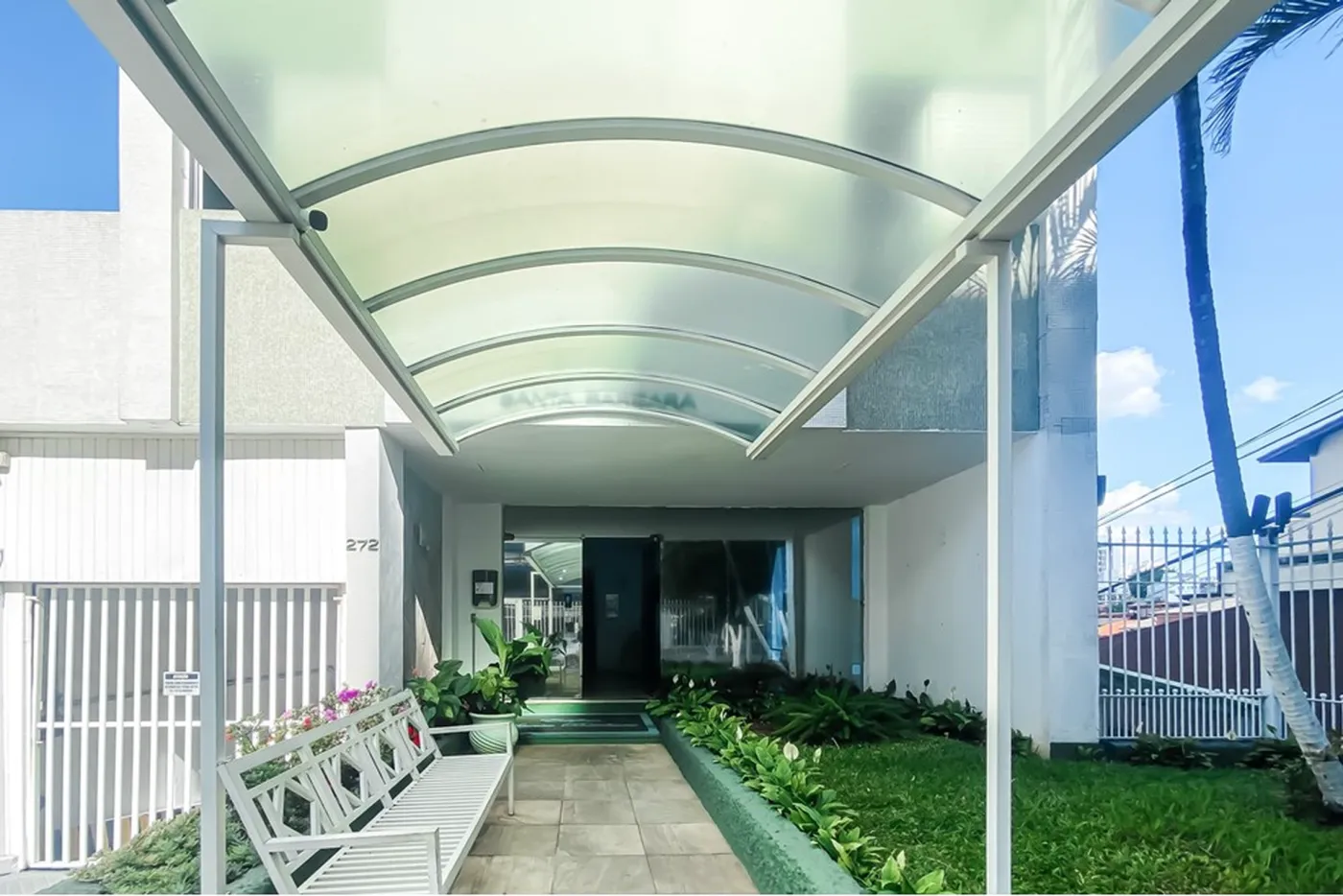 SGCS 272 Apto 602031002-107 - REMAX Classique Exclusividades