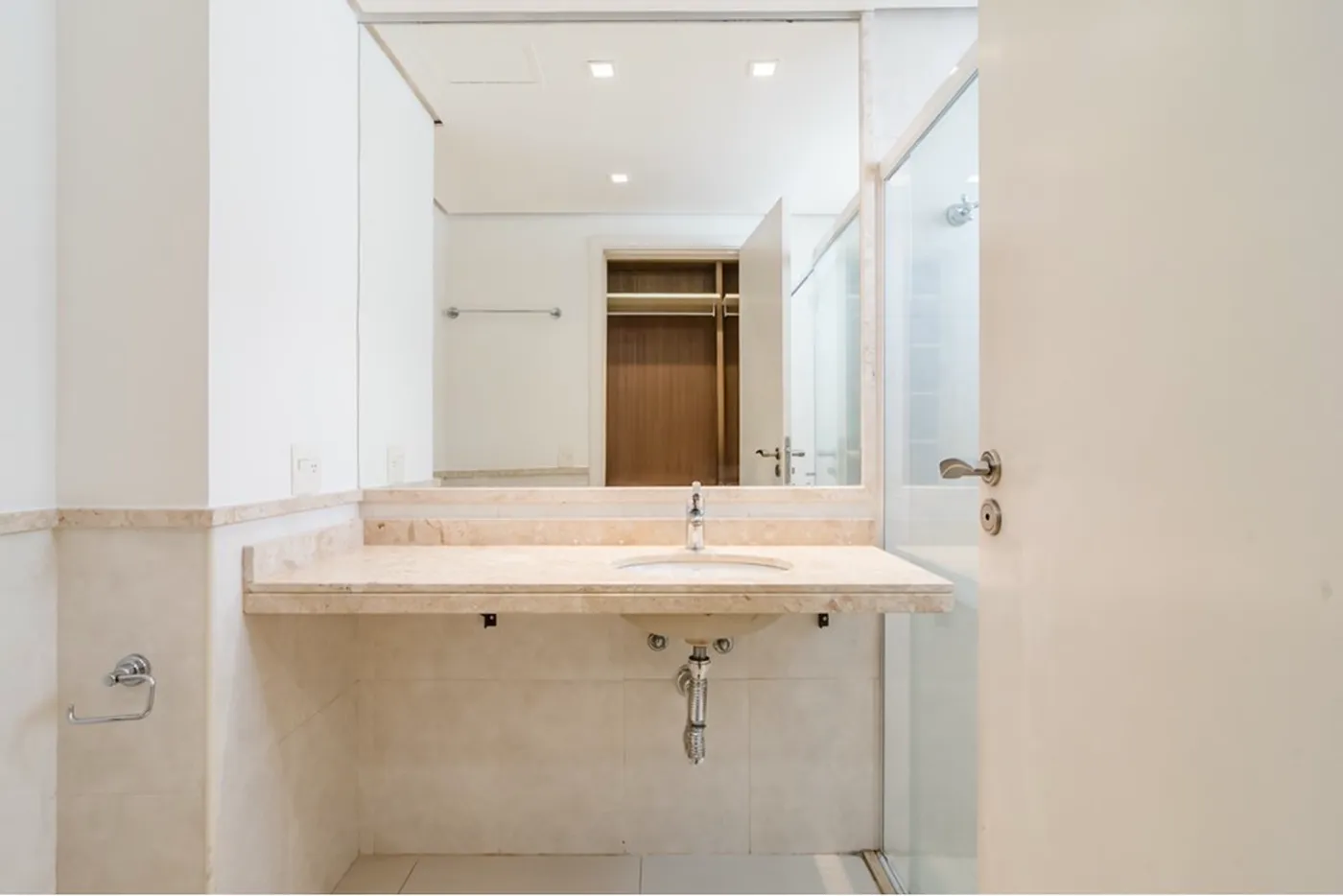 PADF 669 Apto 601401041-15 - REMAX Paradisus Exclusividades