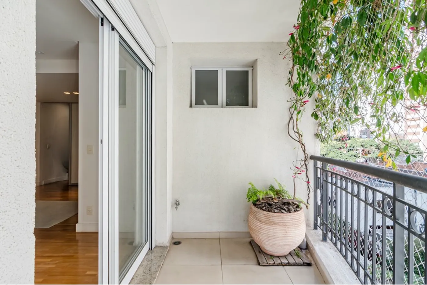 PADF 669 Apto 601401041-15 - REMAX Paradisus Exclusividades