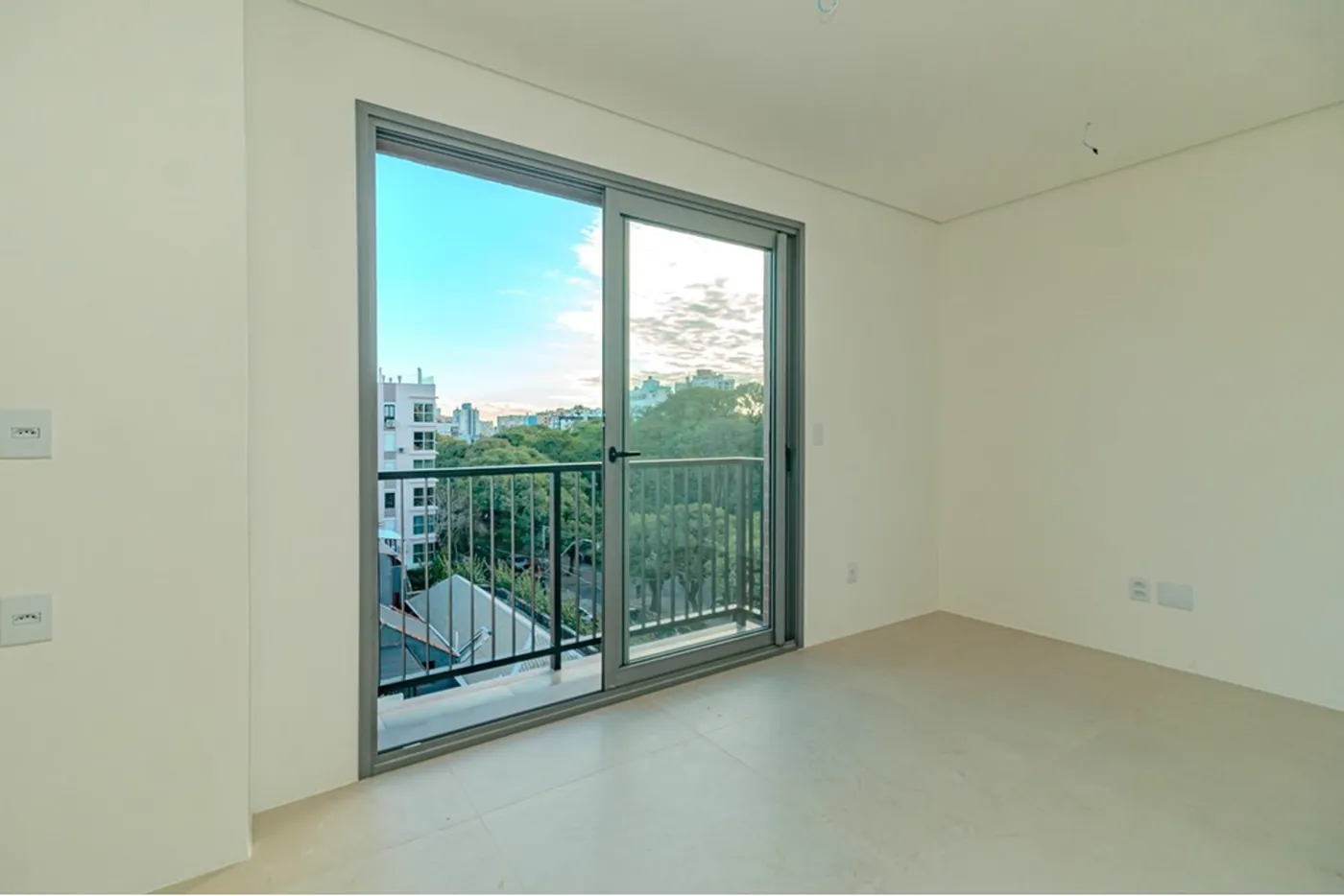 FJB 187 Apto 612491036-29 - REMAX Trend Exclusividades