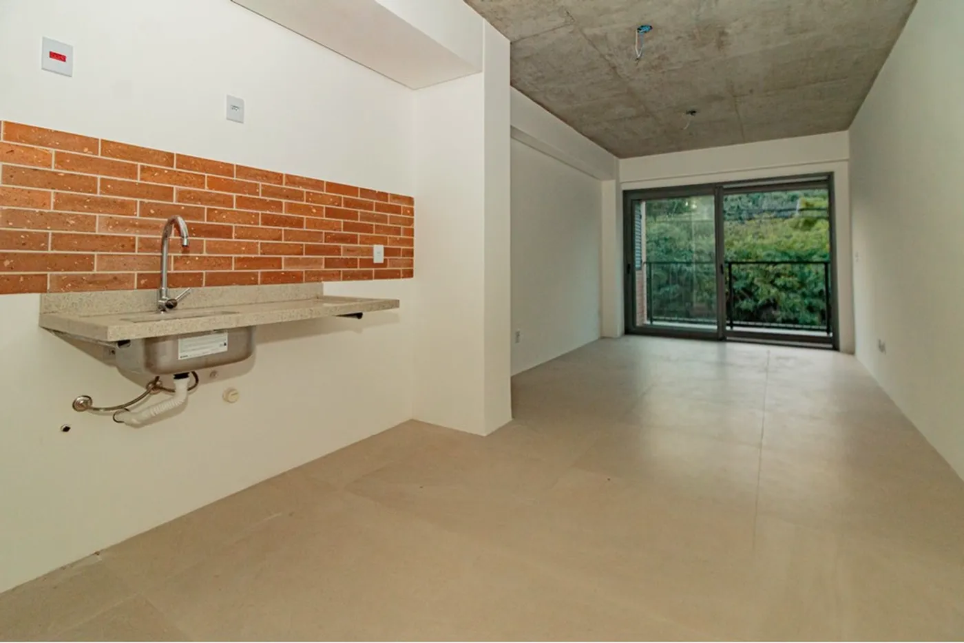 FJB 600 Apto 612491036-23 - REMAX Trend Exclusividades