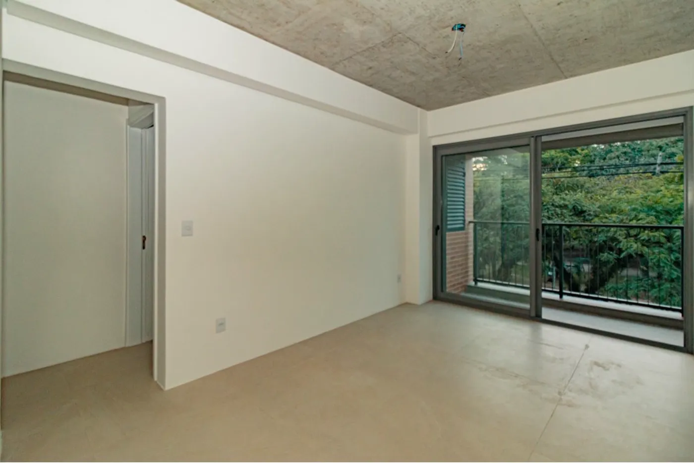 FJB 600 Apto 612491036-23 - REMAX Trend Exclusividades