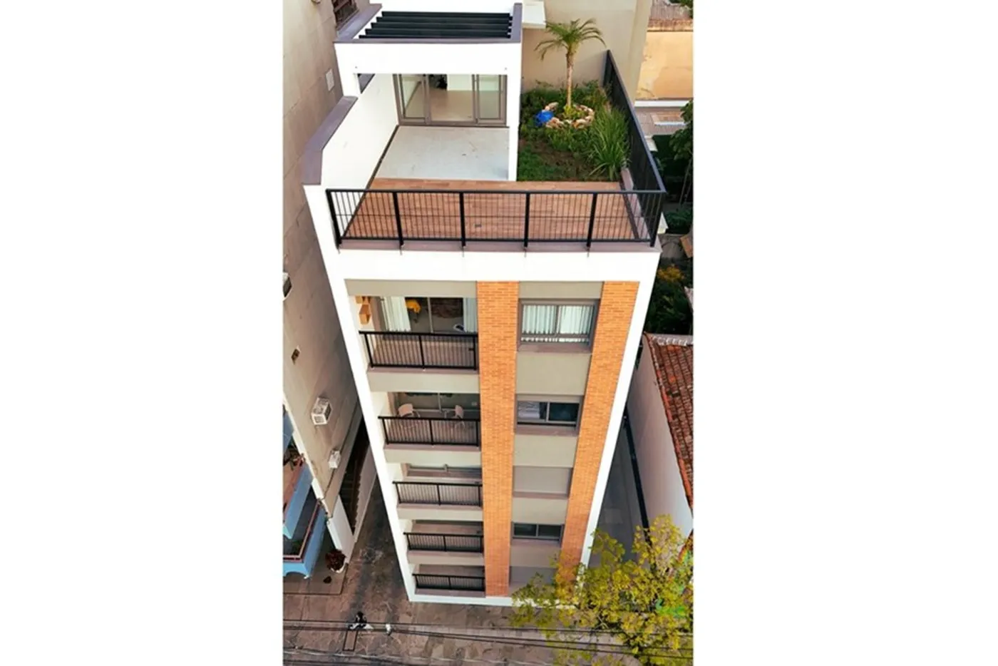 FJB 600 Apto 612491036-23 - REMAX Trend Exclusividades