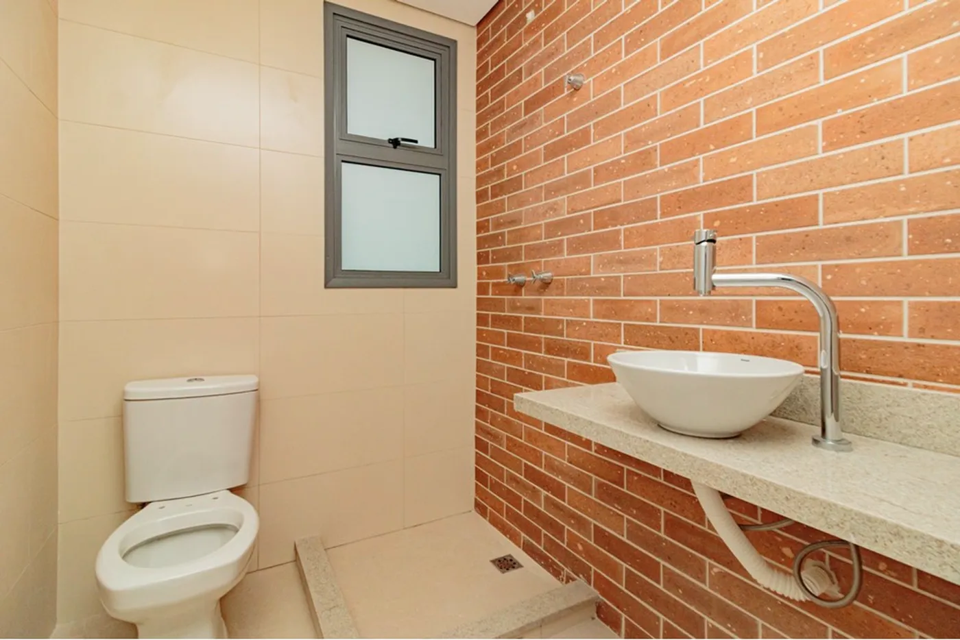 FJB 187 Apto 612491036-30 - REMAX Trend Exclusividades