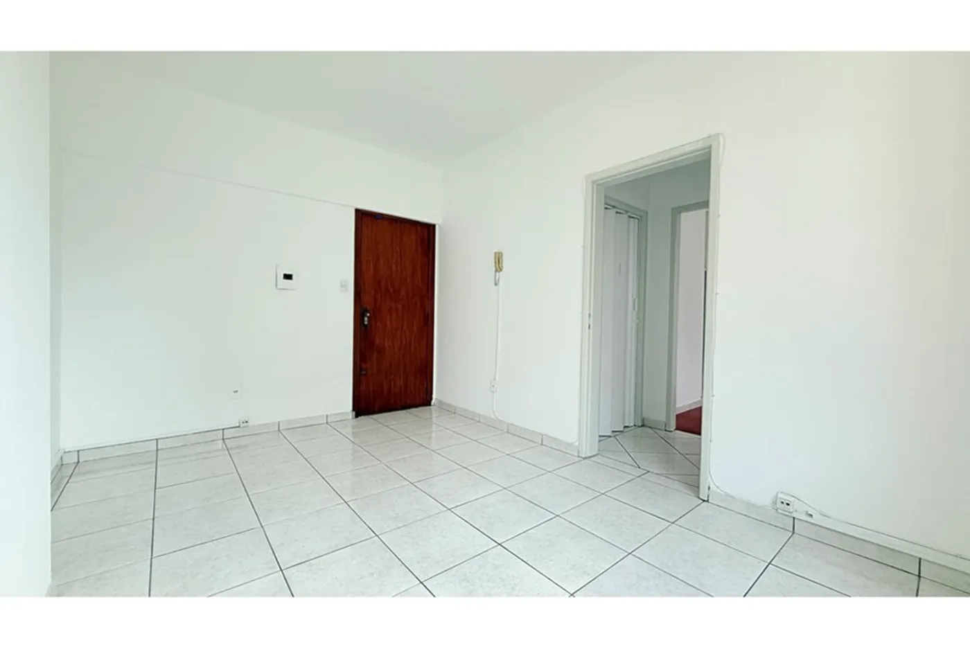 CHJC 44 Apto 610101007-30 - REMAX Tri Exclusividades