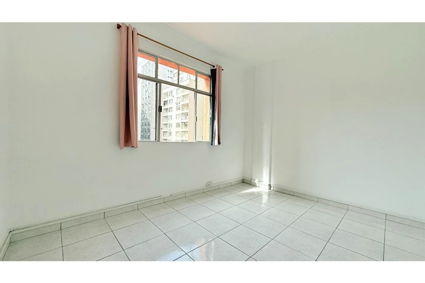 CHJC 44 Apto 610101007-30 - REMAX Tri Exclusividades