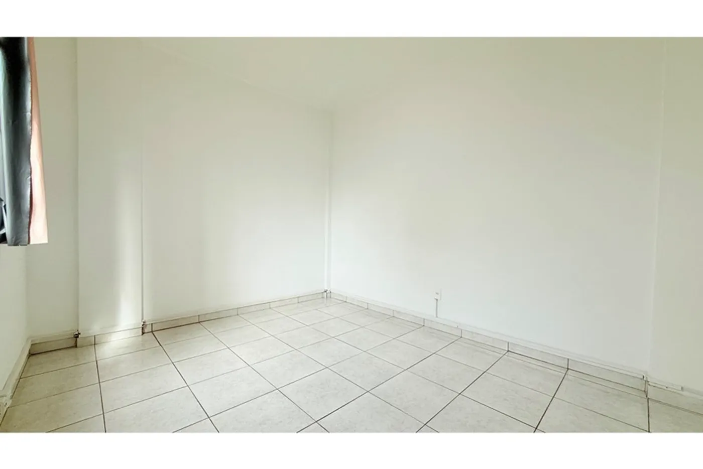 CHJC 44 Apto 610101007-30 - REMAX Tri Exclusividades