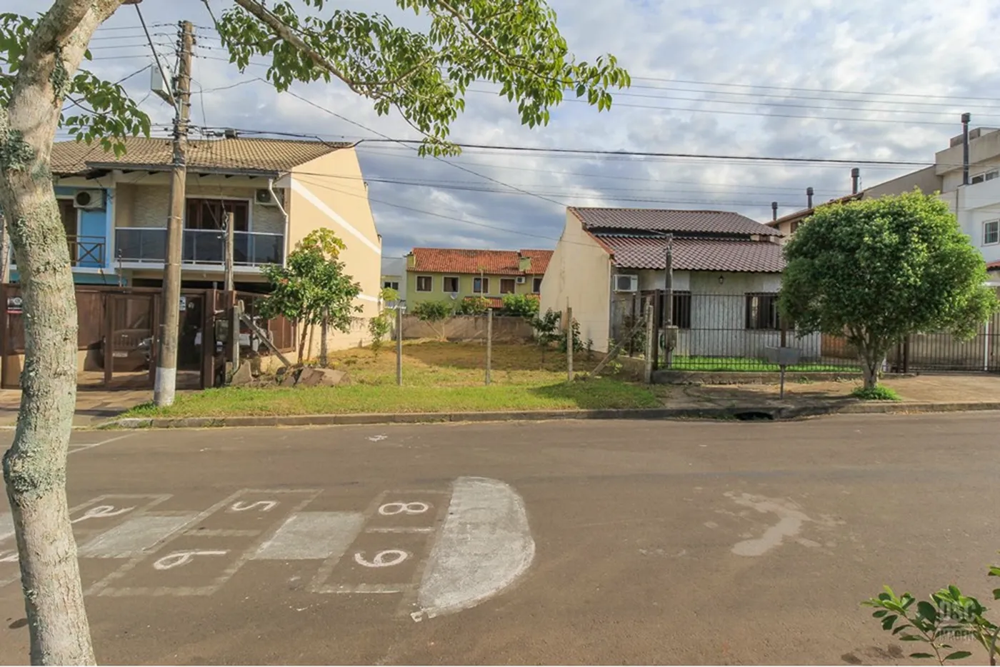 HJIB 51 Lote 610191042-203 - REMAX Casa Sul Exclusividades