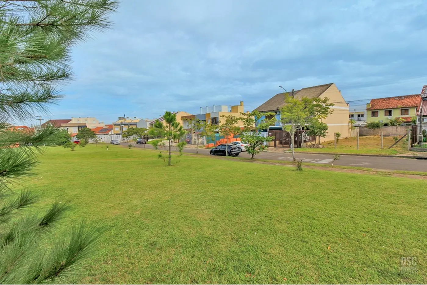 HJIB 51 Lote 610191042-203 - REMAX Casa Sul Exclusividades