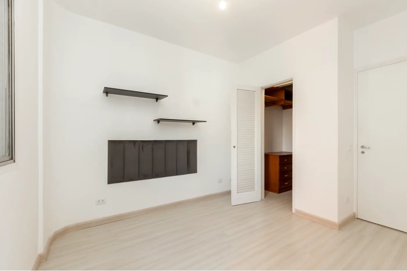 VOGDC 83 Apto 601721039-11 - REMAX Front Exclusividades