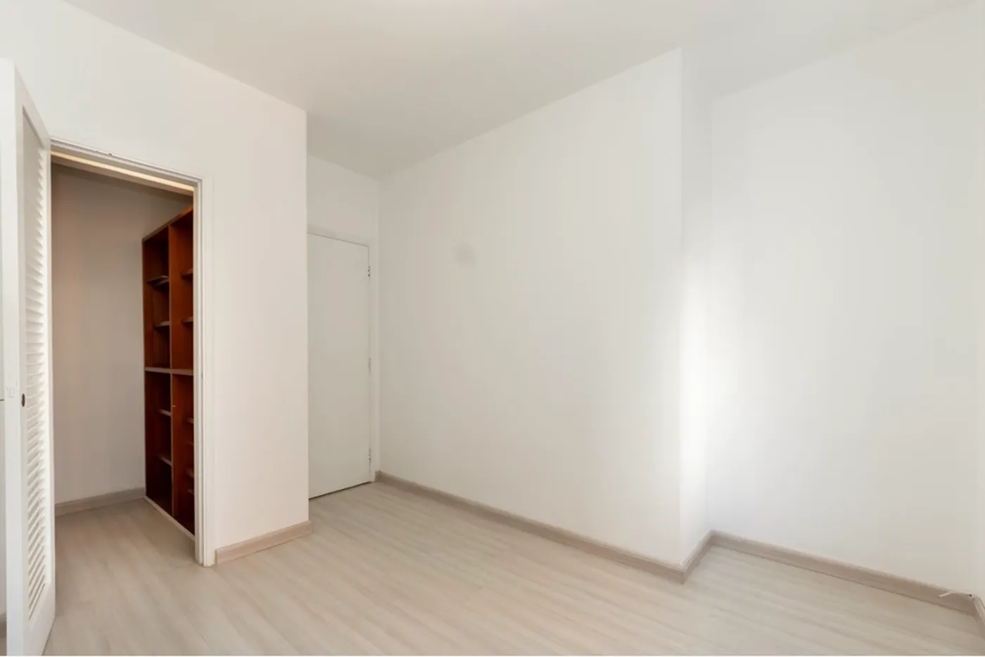 VOGDC 83 Apto 601721039-11 - REMAX Front Exclusividades