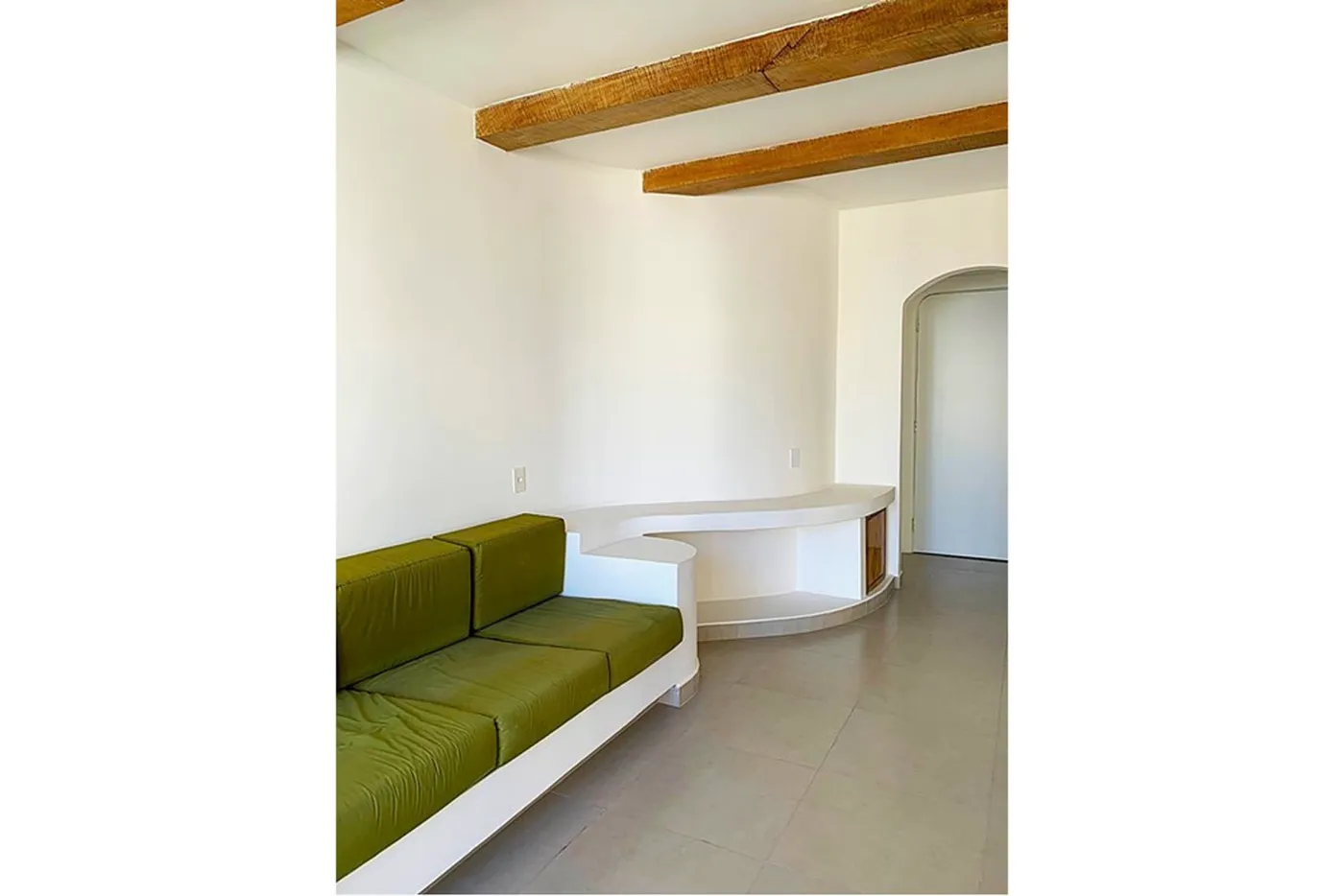 JIRQB 156 Apto 601081084-2 - REMAX Lepex Exclusividades