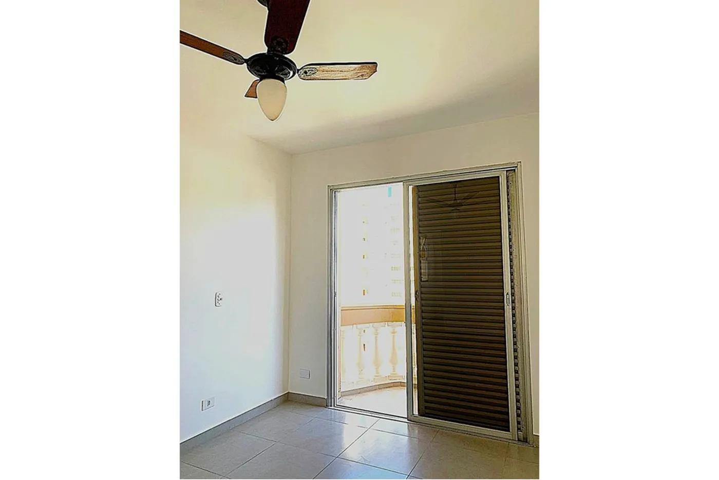 JIRQB 156 Apto 601081084-2 - REMAX Lepex Exclusividades