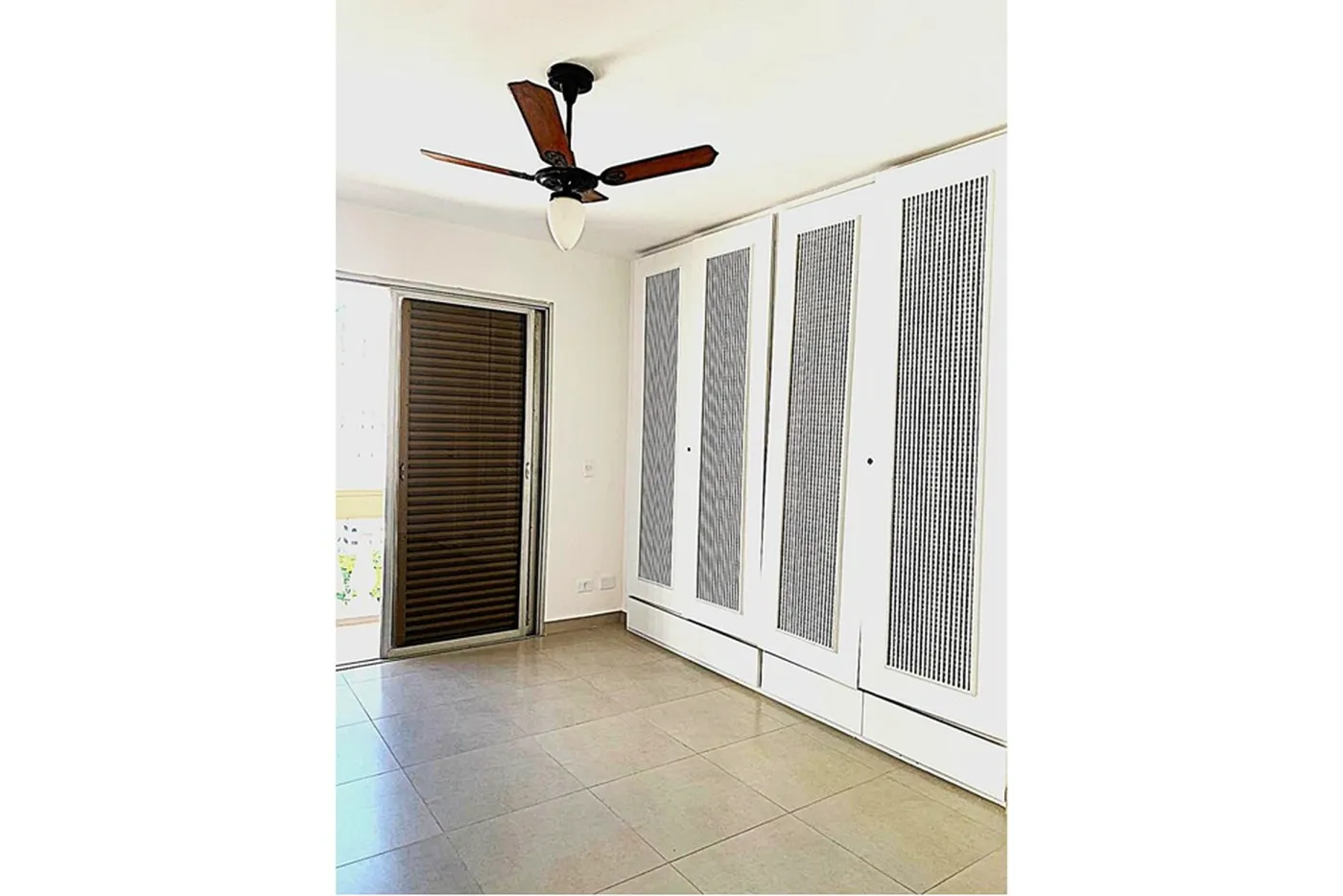 JIRQB 156 Apto 601081084-2 - REMAX Lepex Exclusividades