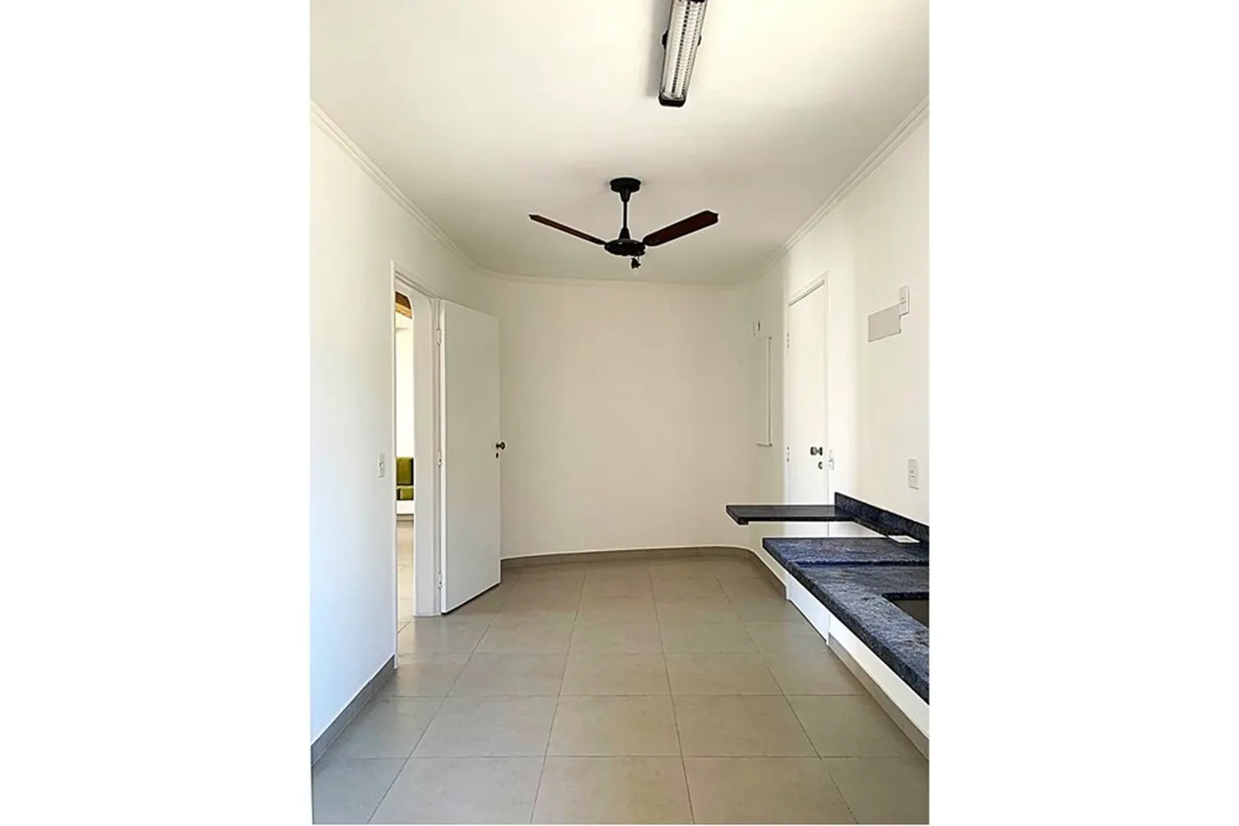 JIRQB 156 Apto 601081084-2 - REMAX Lepex Exclusividades